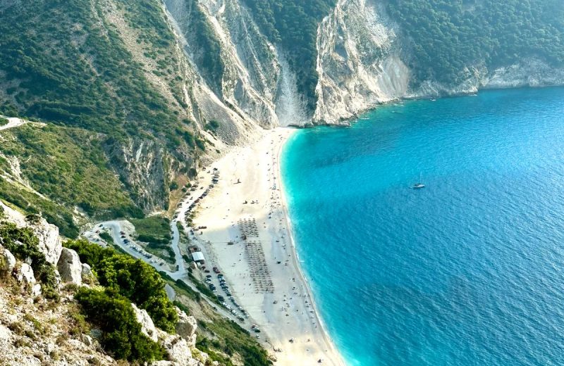 Myrtos Plaji, Kefalonya plajlarinin simgesi, turkuaz su